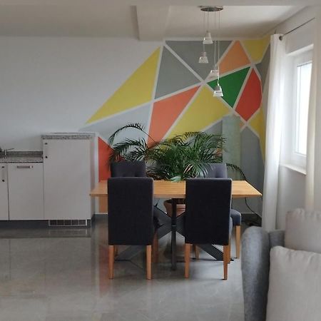 Aparthotel Dalmacija プリヴラカ エクステリア 写真