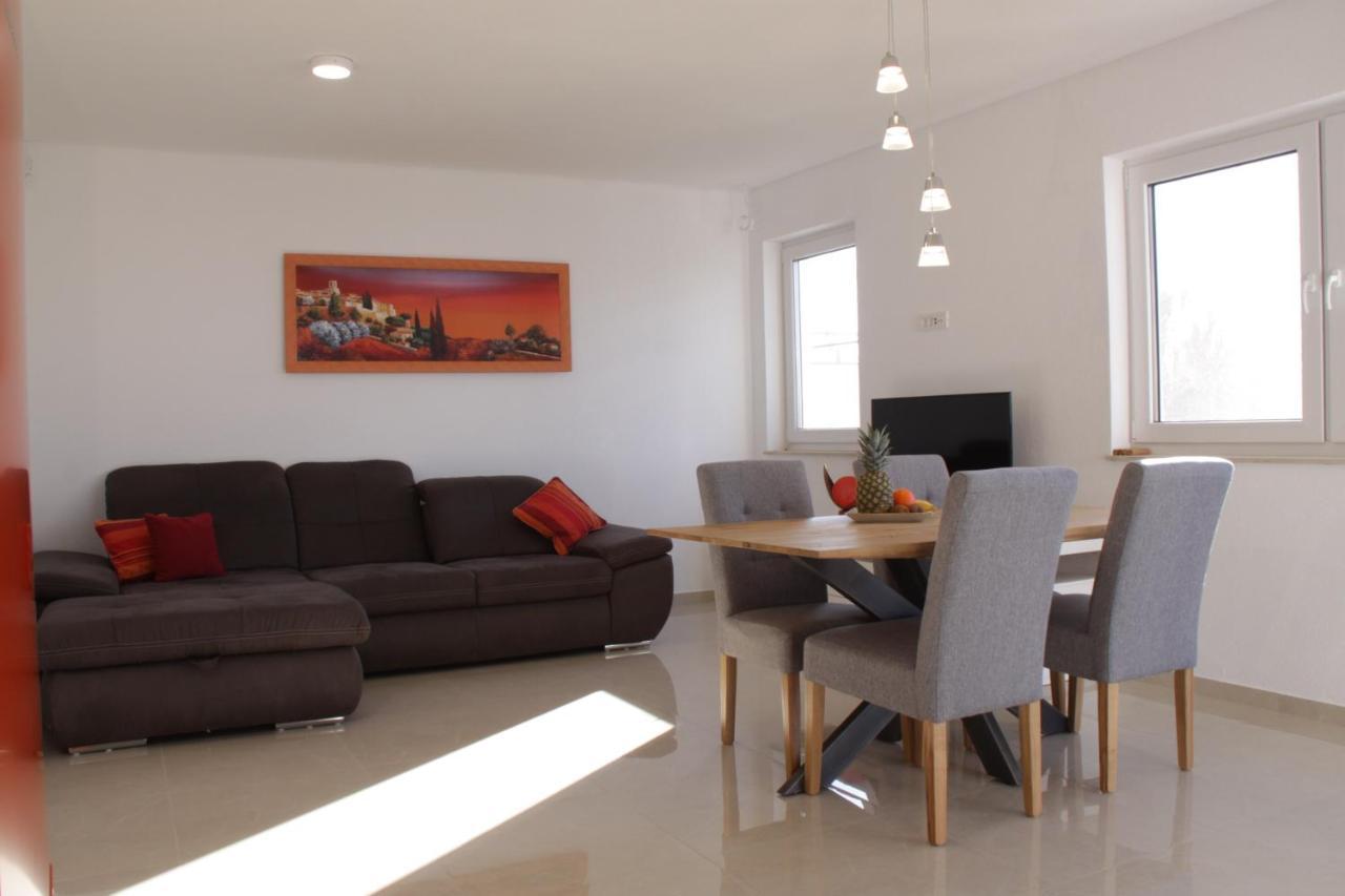 Aparthotel Dalmacija プリヴラカ エクステリア 写真