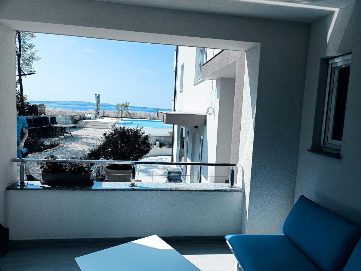 Aparthotel Dalmacija プリヴラカ エクステリア 写真